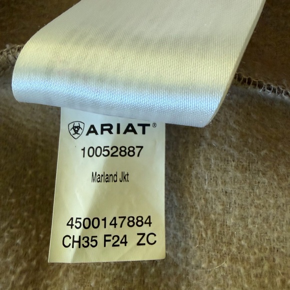 Ariat Women's Maryland Jacket in Brown and Cream Plaid size S - Picture 7 of 11